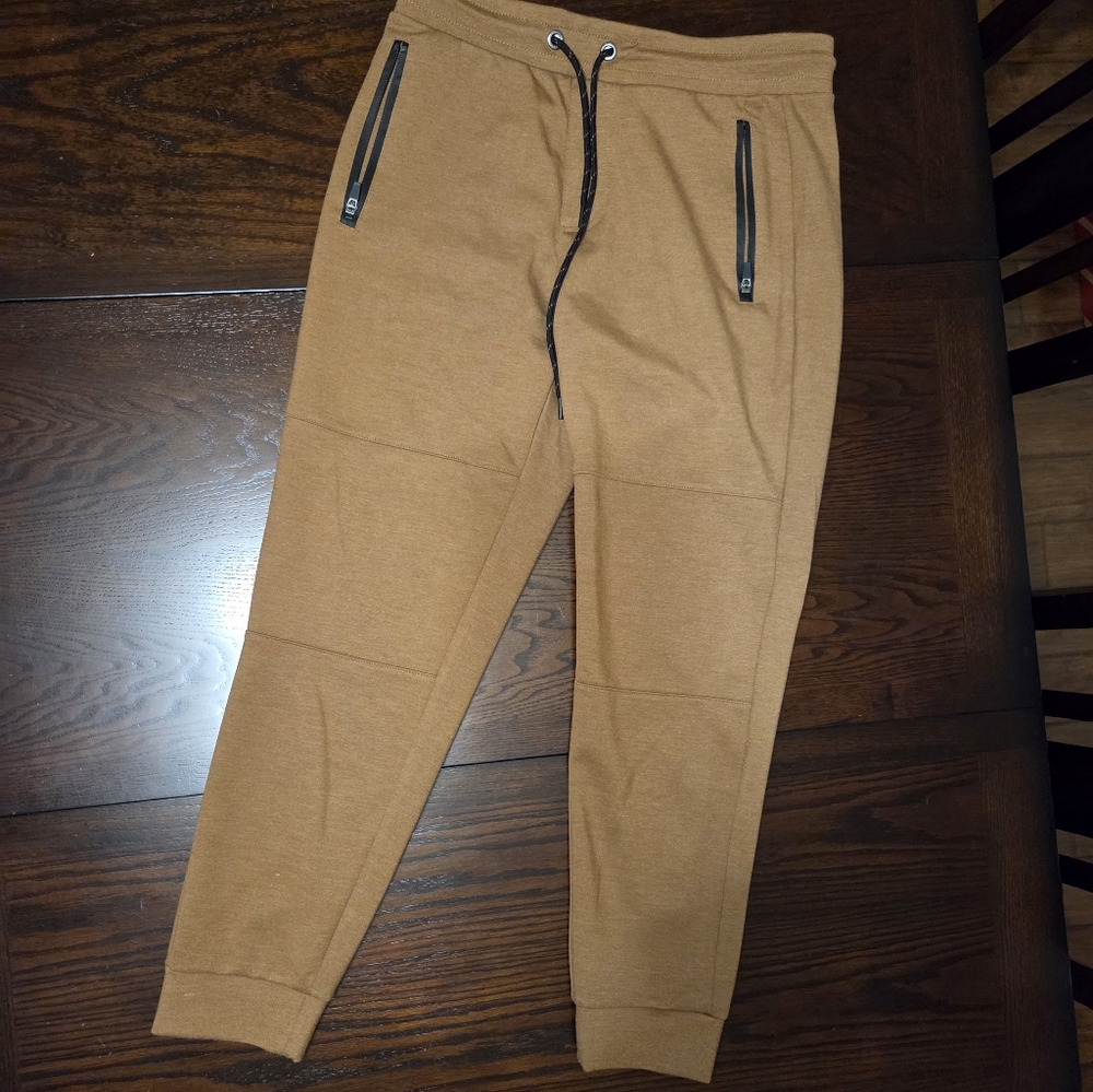 Aeropostale Men's Brown Joggers with Black Drawstrings